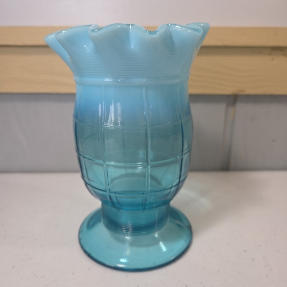 Vintage‎ Jefferson Block Ruffled Blue Opalescent Celery Vase Glass Table Wear